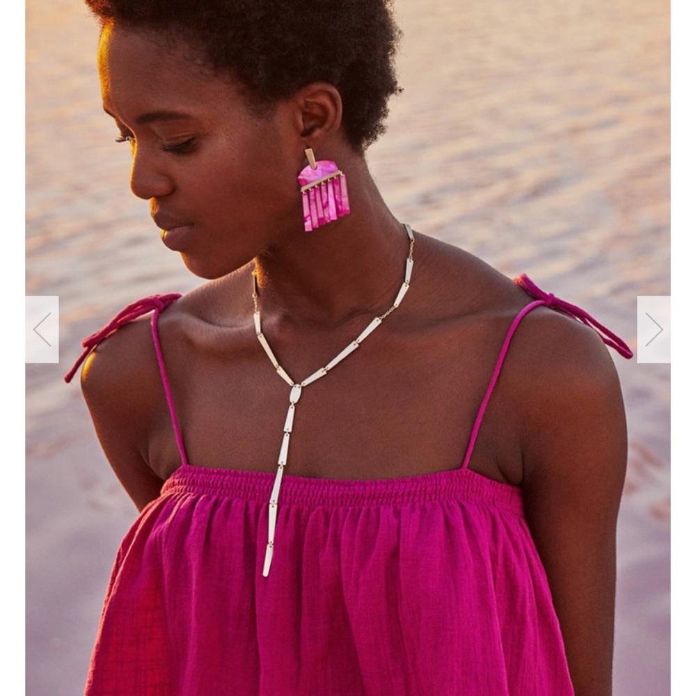 Kendra Scott Gail Y Necklace in Gold